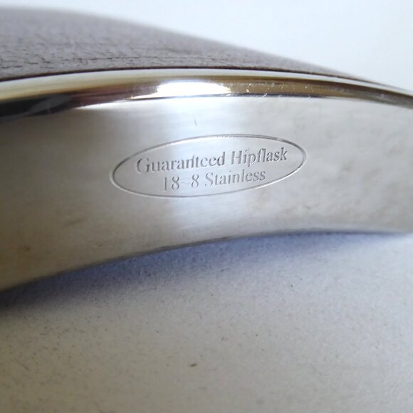 VINTAGE GUARANTEED HIP FLASK 18-8 STAINLESS STEEL & BROWN LEATHER? VINYL? (USED) - Picture 10 of 10